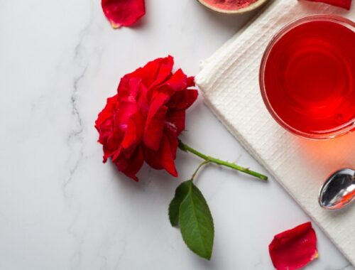 Rose Water 10 Benefit And Use Rose Water For Your Skin
