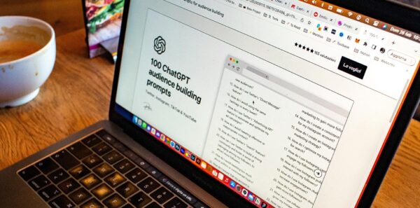 How to Write Effective Prompts for ChatGPT