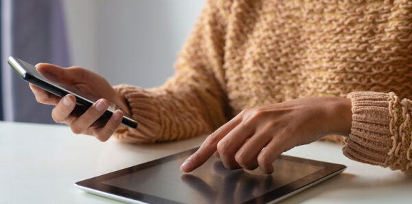 White Dots on iPad Screen