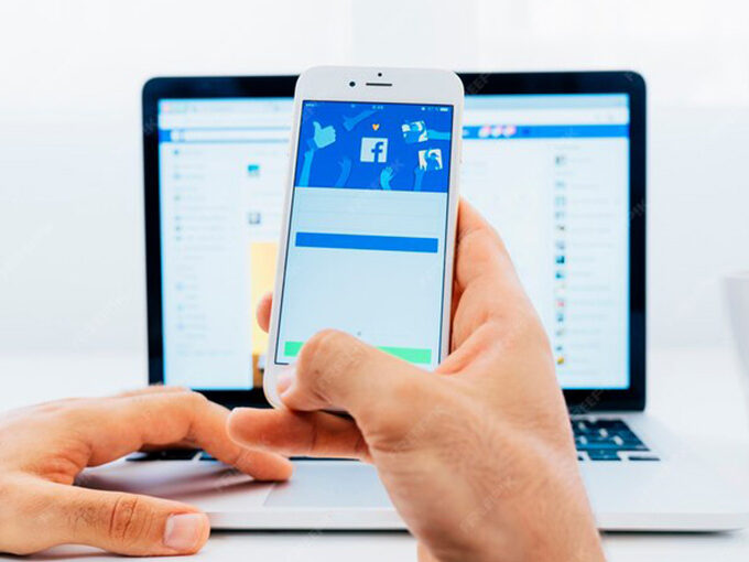 Does Facebook Notify Screenshots