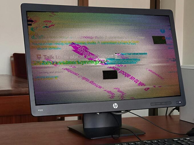 monitor flickering