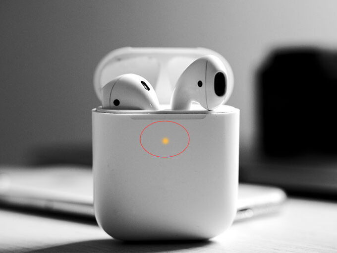 AirPods Flashing Orange