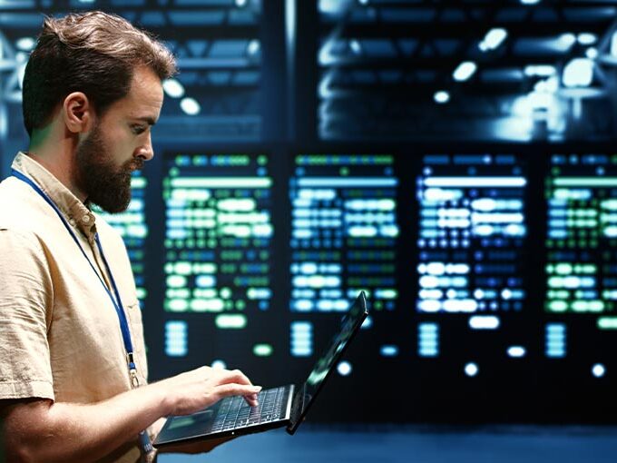 Specialized Cloud Infrastructure for Data-Intensive Workloads